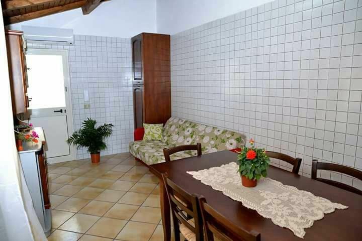 Casa Vacanza Isola Sul Mare Castellammare del Golfo Bagian luar foto