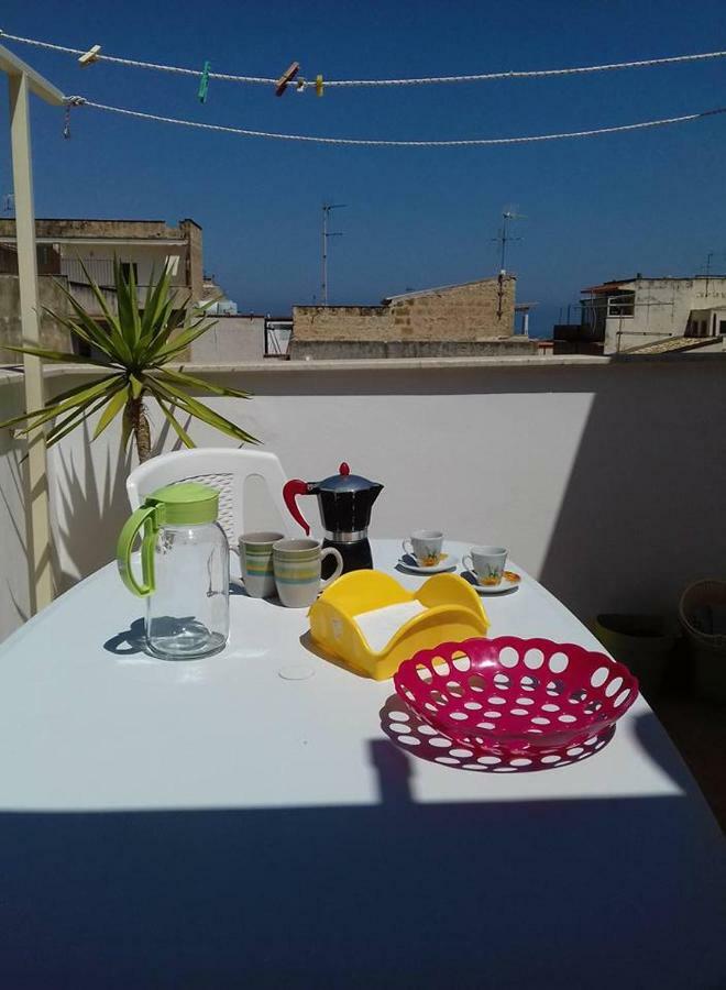 Casa Vacanza Isola Sul Mare Castellammare del Golfo Bagian luar foto